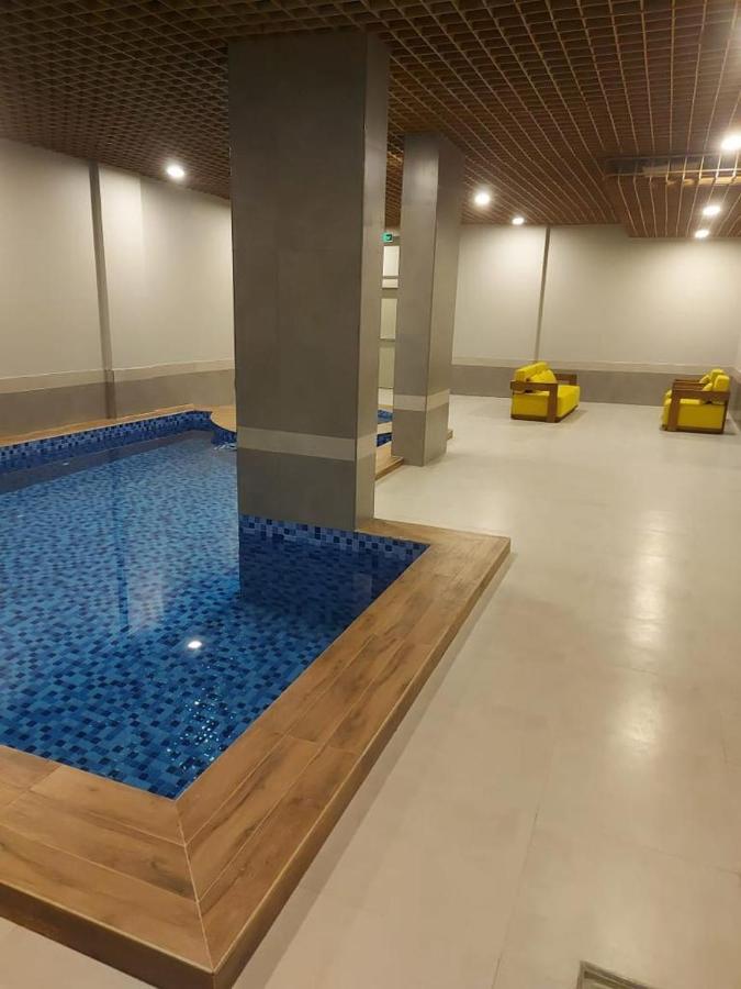 Voyage Hotel *